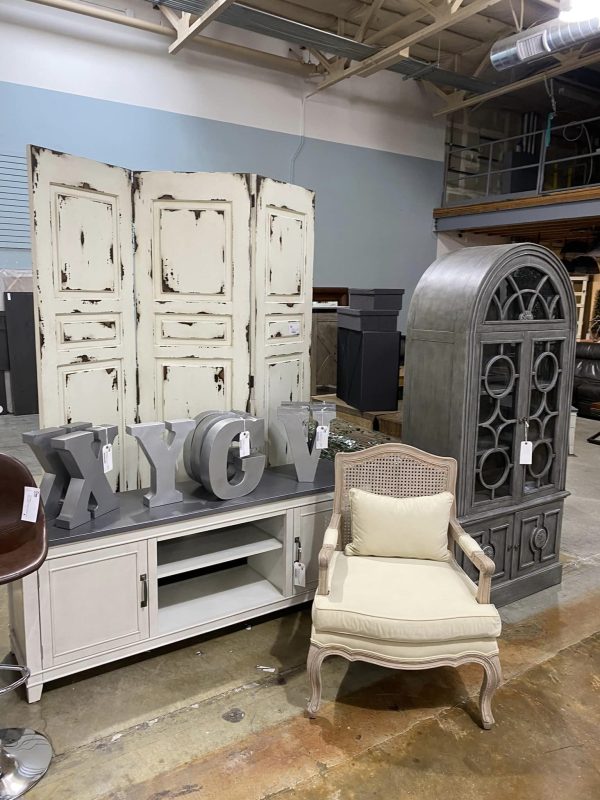 Selling Antique Furniture at Consignment Store in San Diego