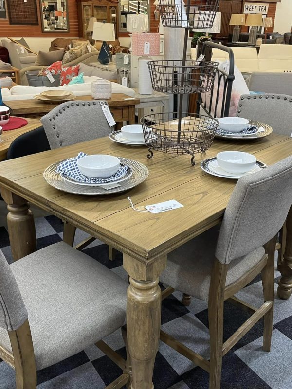 Used Wood Dining Room Table for Sale on Consignment in Dallas Texas
